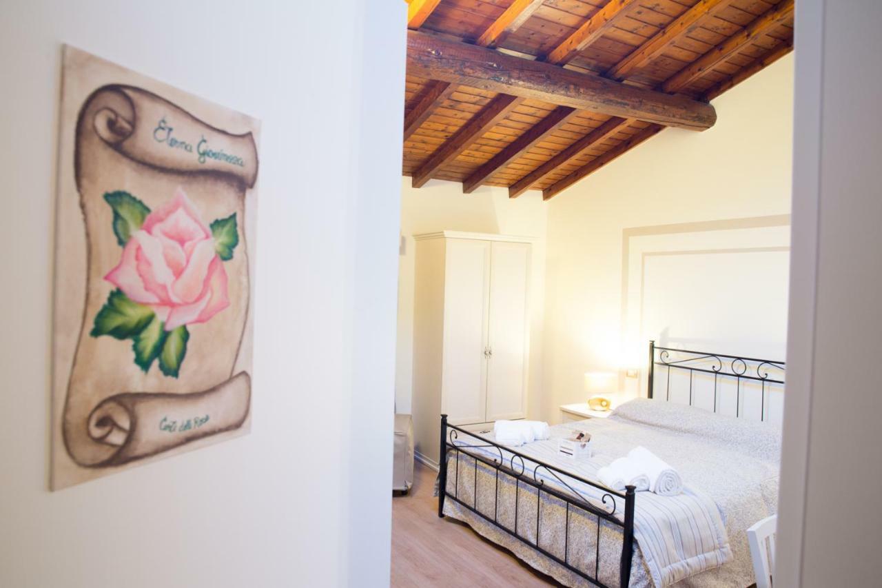 B&B Corte Delle Rose カスティリオーネ・デッレ・スティヴィエーレ エクステリア 写真