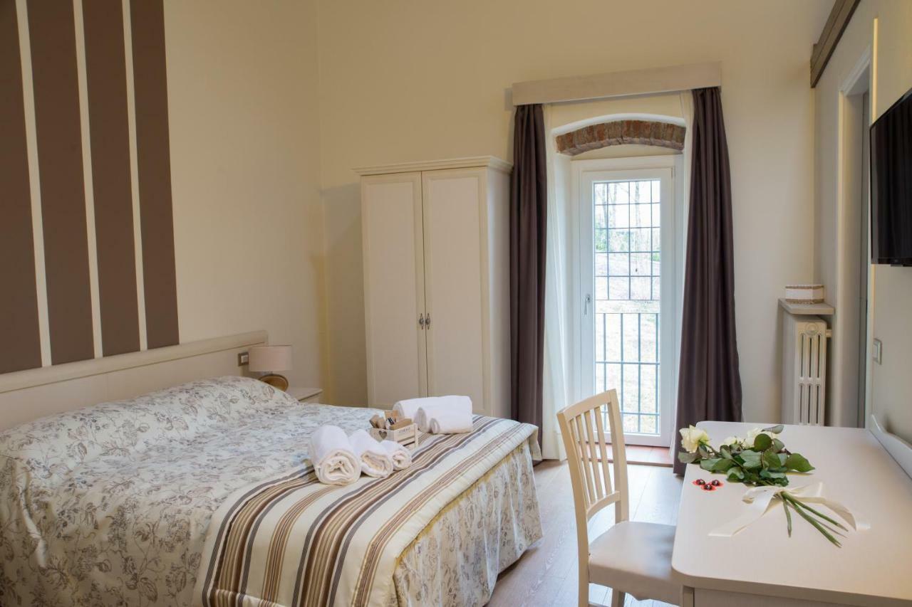 B&B Corte Delle Rose カスティリオーネ・デッレ・スティヴィエーレ エクステリア 写真