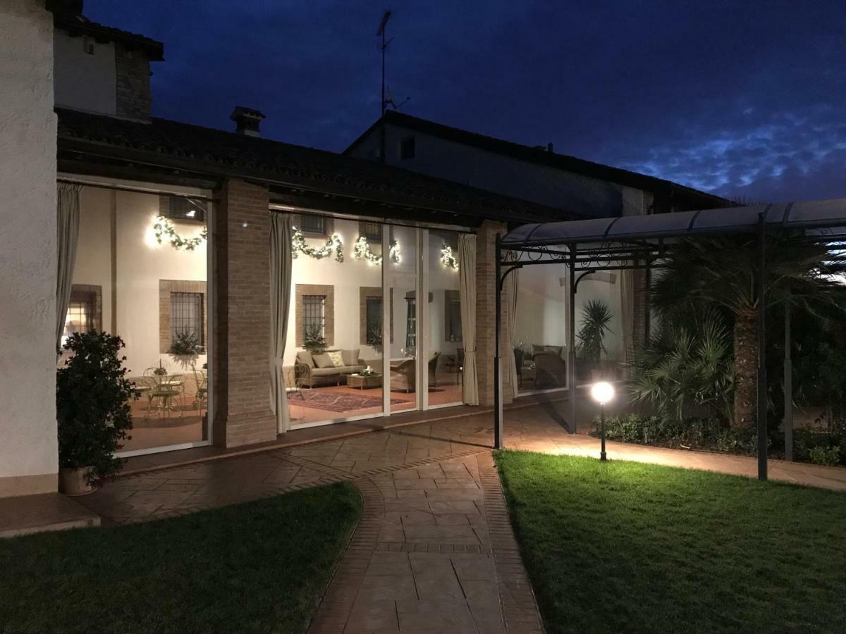 B&B Corte Delle Rose カスティリオーネ・デッレ・スティヴィエーレ エクステリア 写真